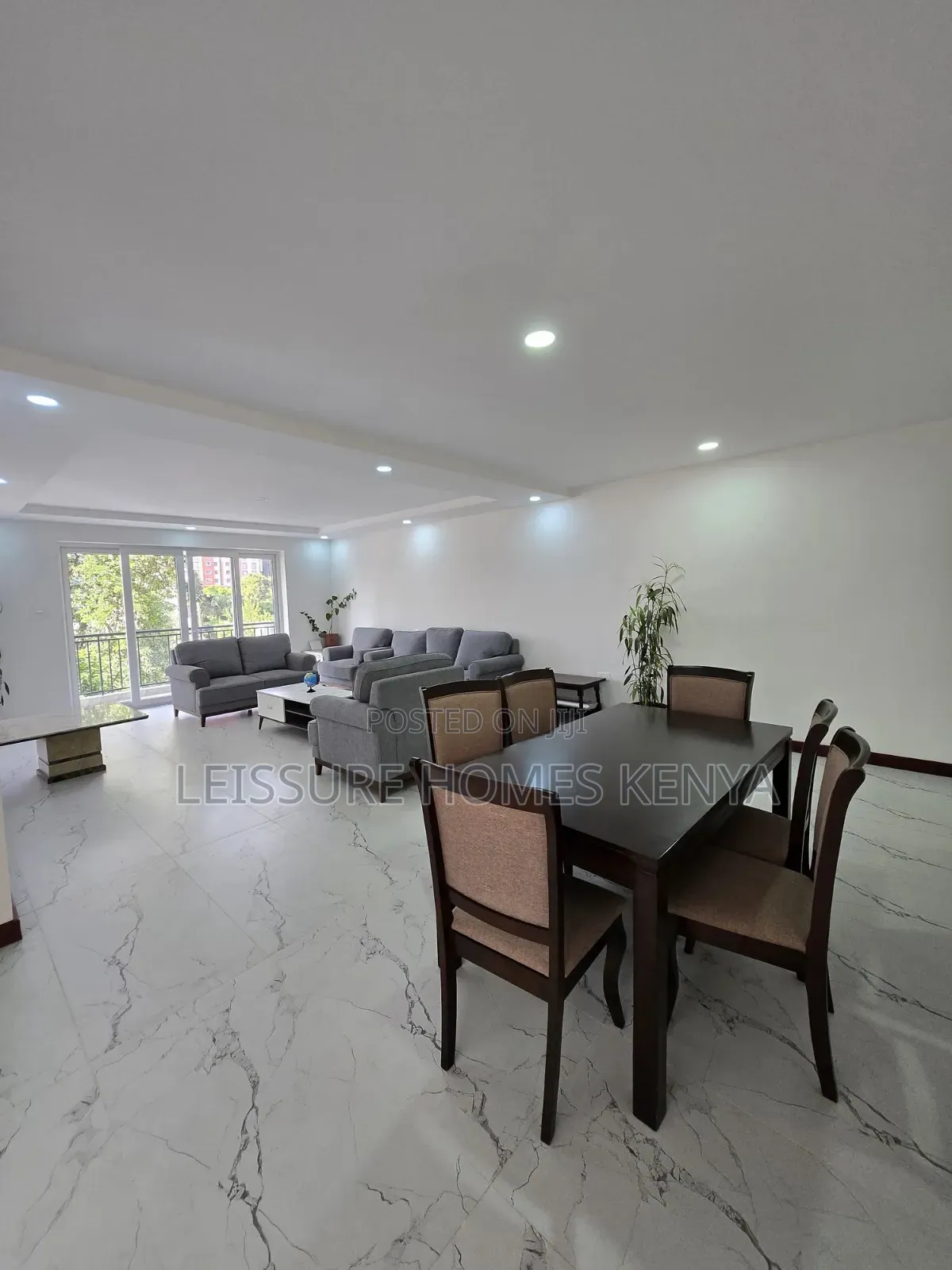 3bdrm Apartment in Parklands/Highridge for sale