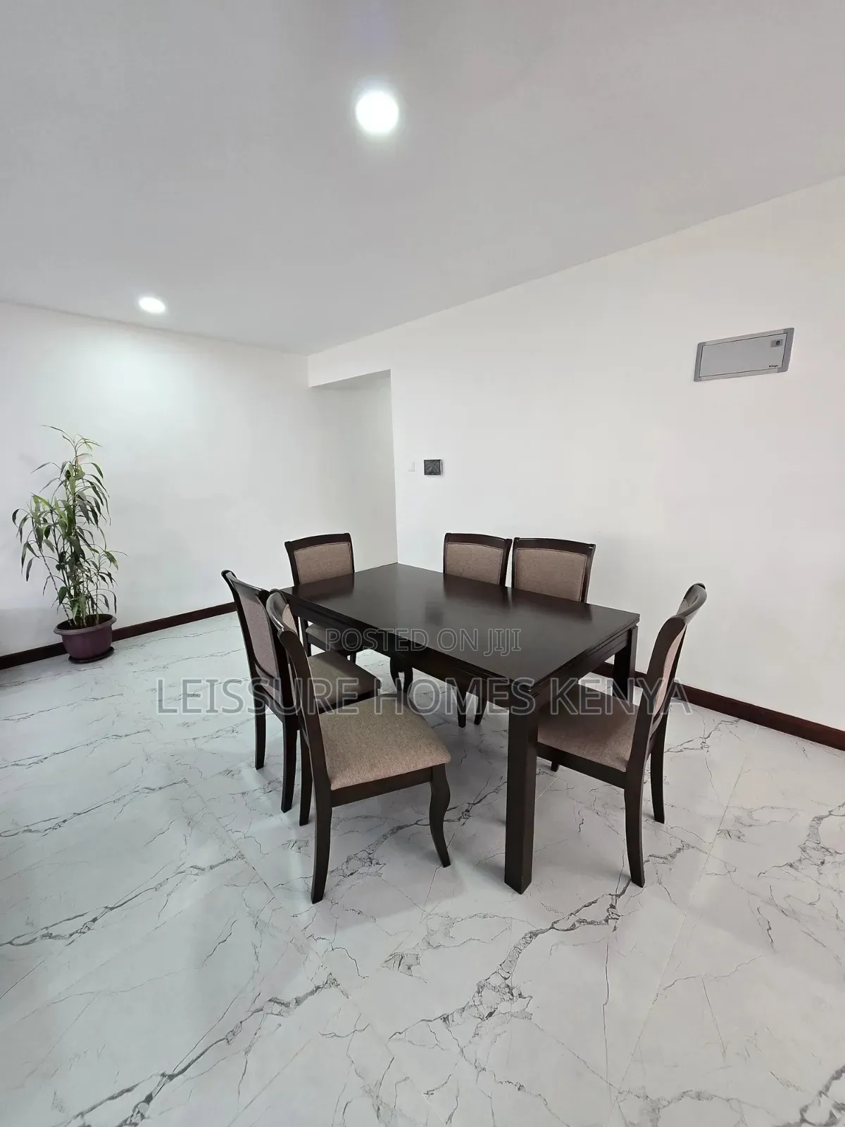 3bdrm Apartment in Parklands/Highridge for sale