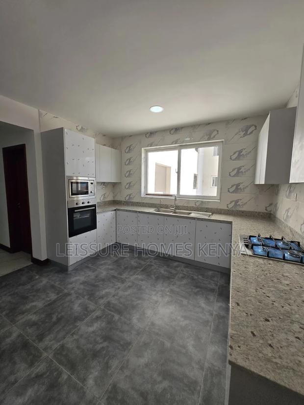 3bdrm Apartment in Parklands/Highridge for sale - thumbnail 11