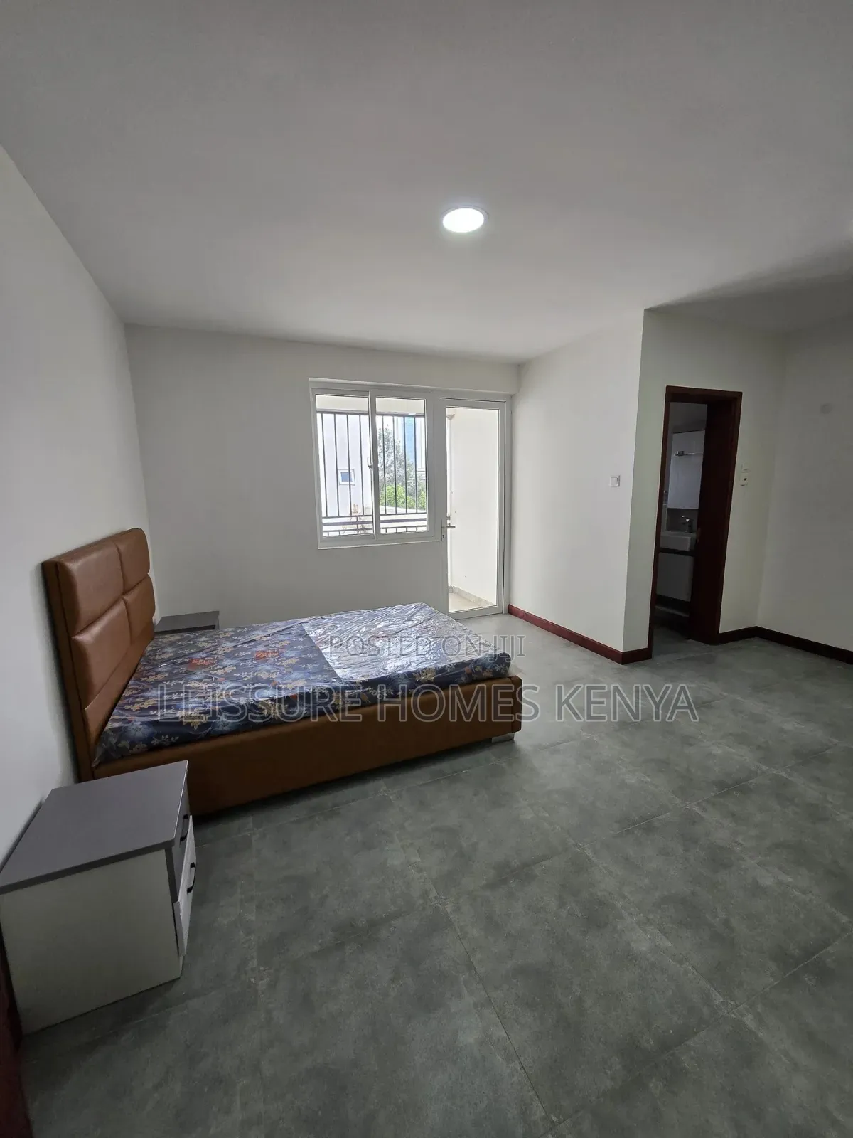 3bdrm Apartment in Parklands/Highridge for sale