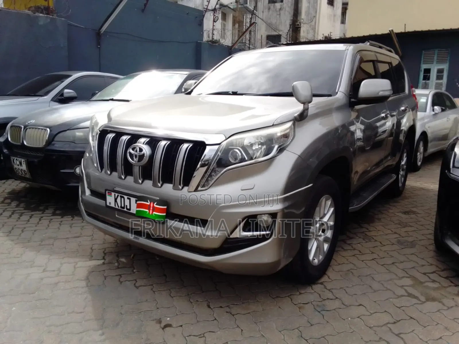 Car Hire 5 Seaters/7seater Available Payment After Delivery