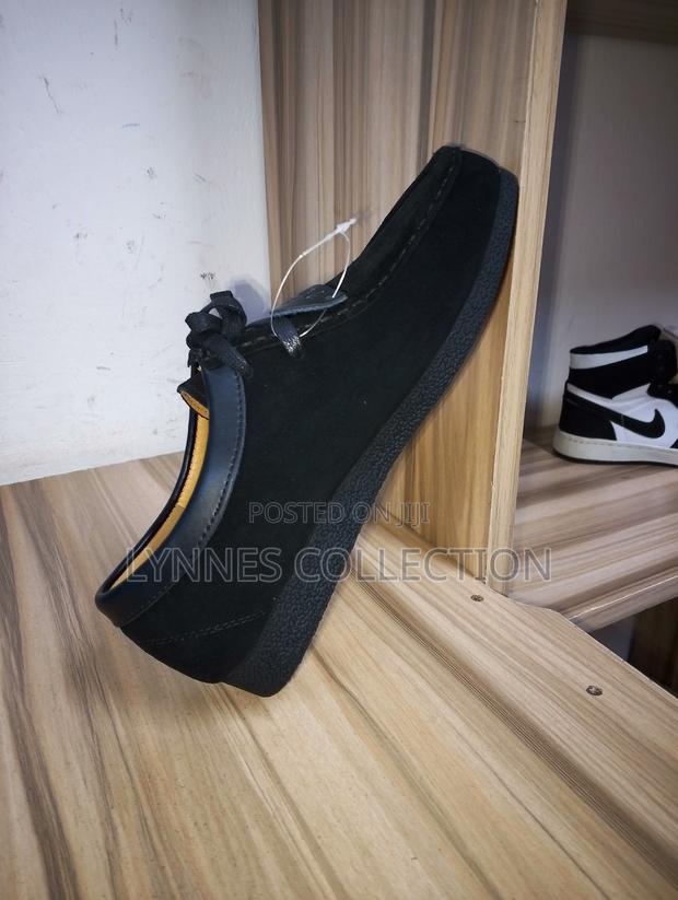 Clarks Wallabees - Classic Suede Casual Shoes - thumbnail 4
