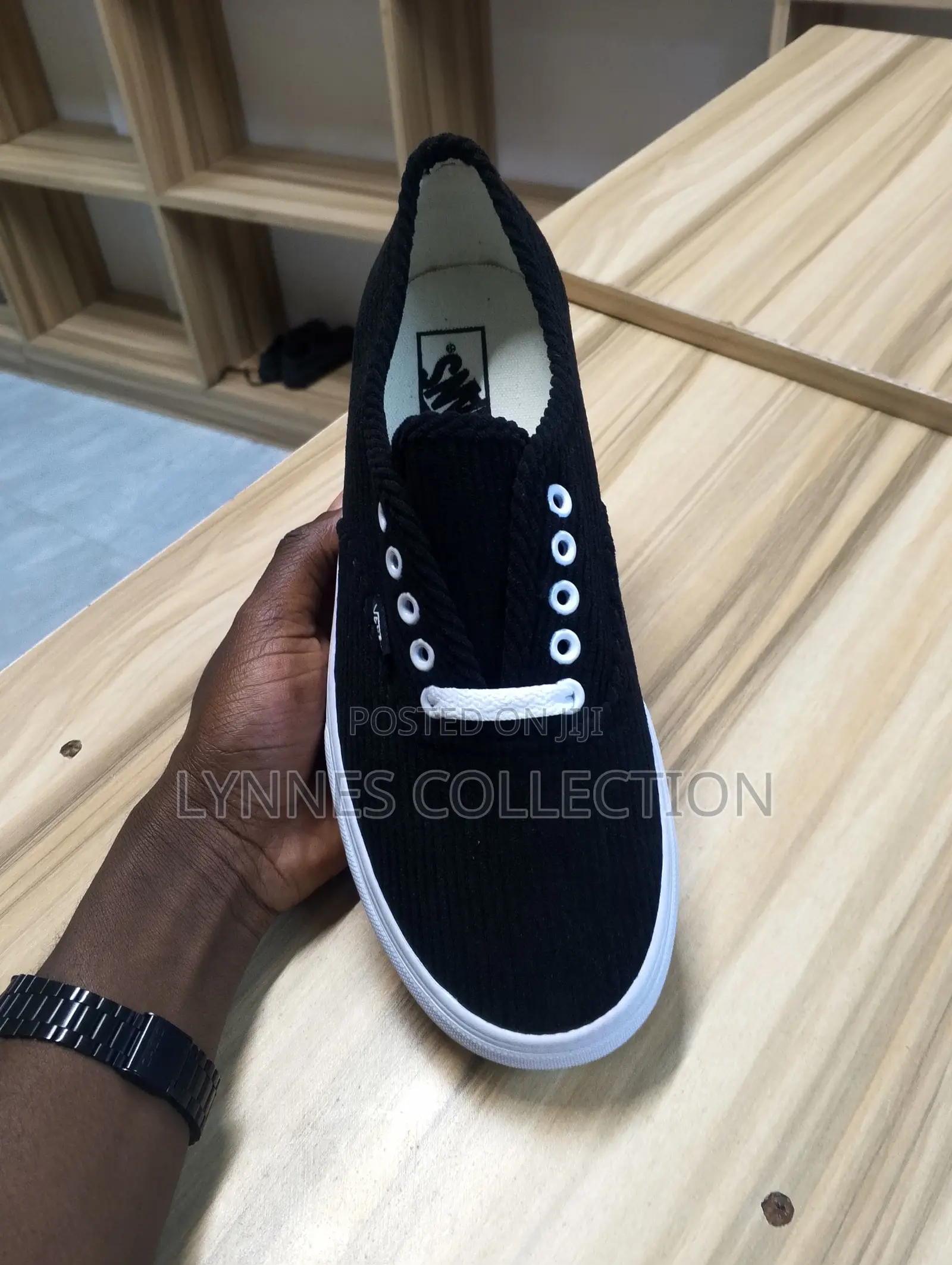Vans Corduroy Black/White - Classic Skate Street Shoes