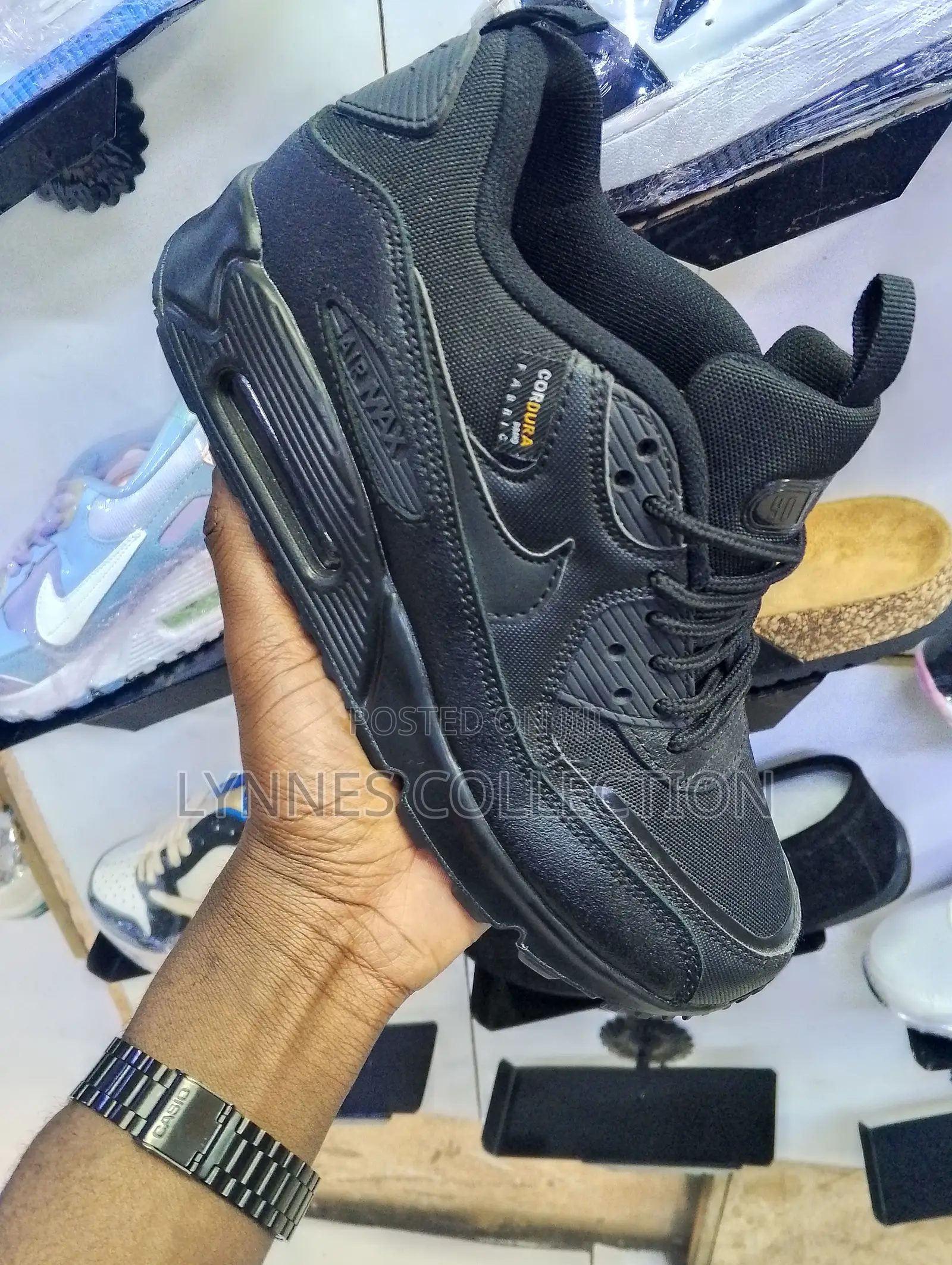 Nike Air Max 90 All Black - Classic Streetwear Sneakers
