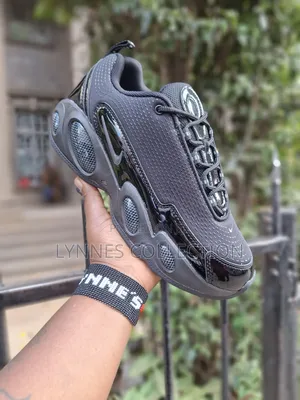 Nike Nocta Glide - Premium Sport Streetwear Sneakers