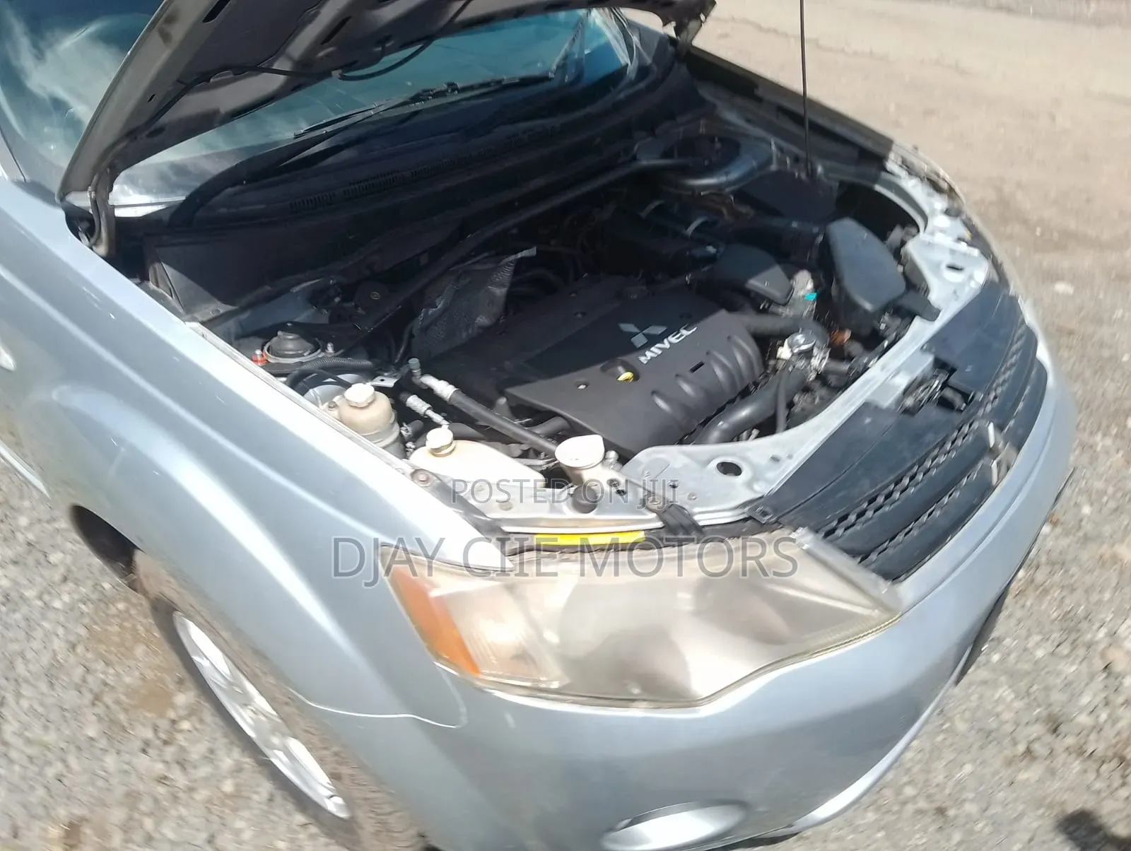 Mitsubishi Outlander 2012 Silver