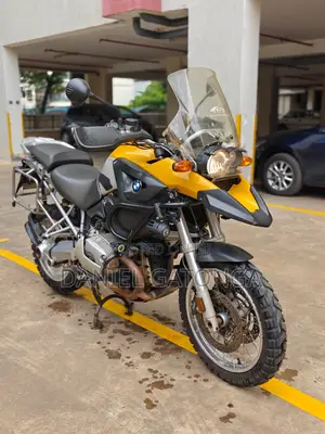 BMW 1200 2007 Yellow
