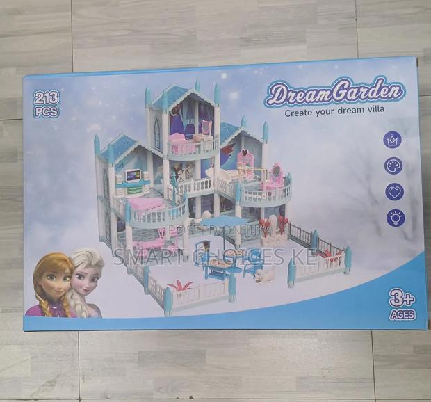 213pcs Doll House