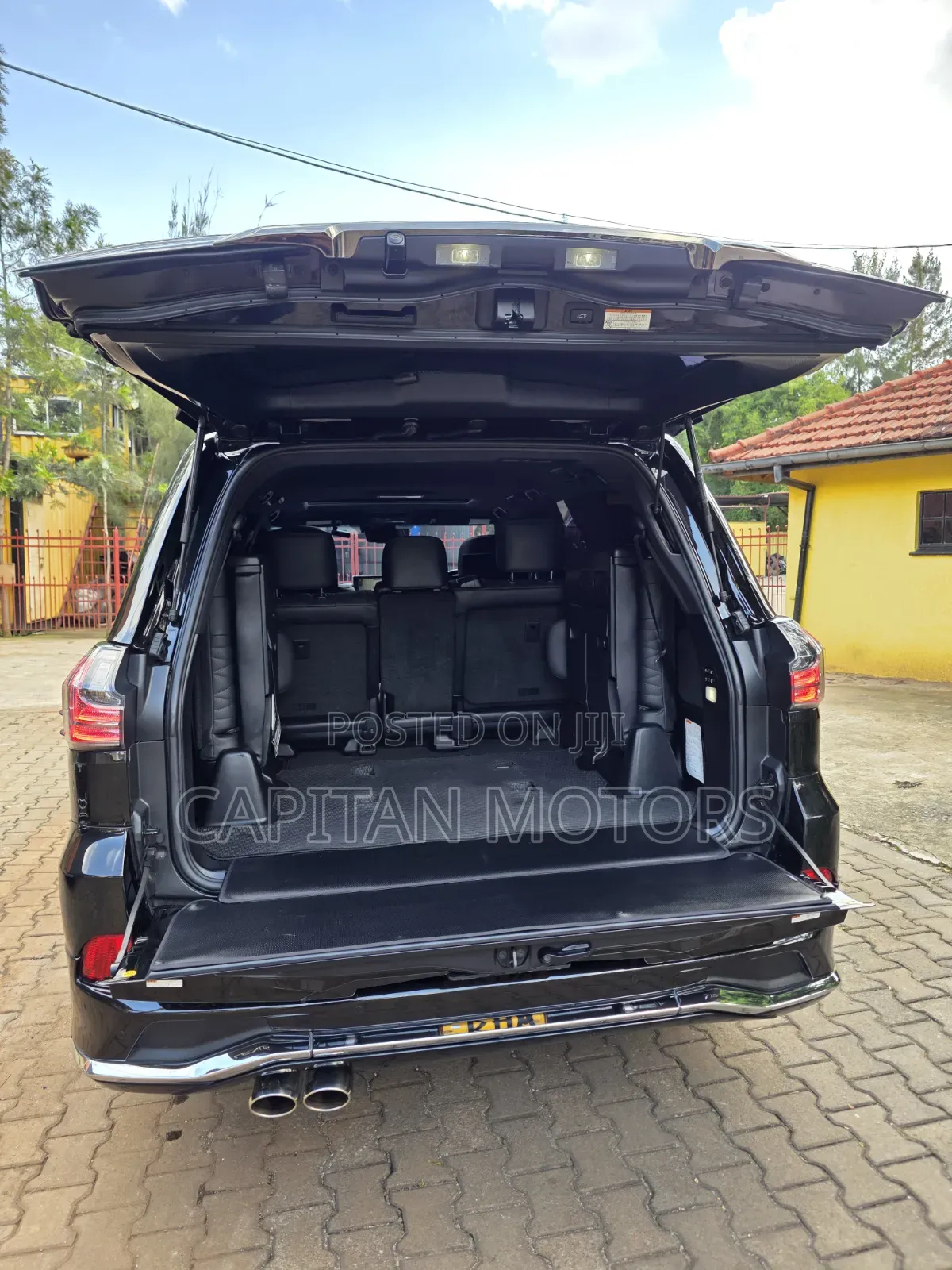 Lexus LX 570 AWD 2020 Black