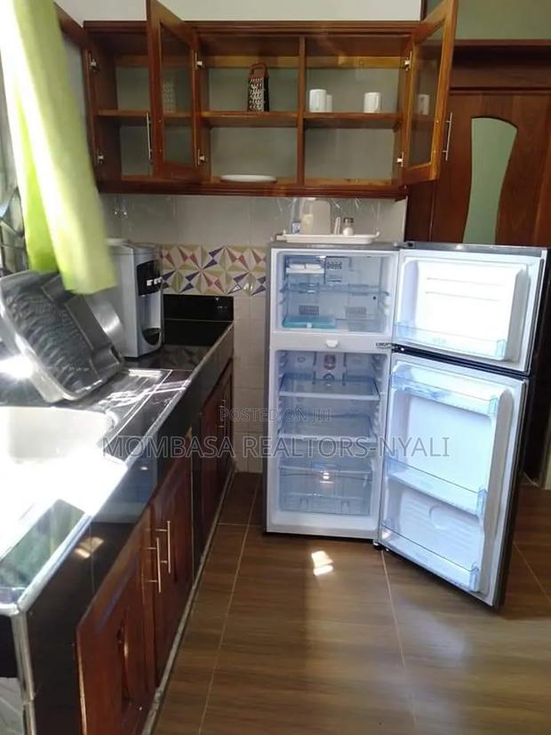 3 Bedroom With Pool Ac in Nyali - thumbnail 3