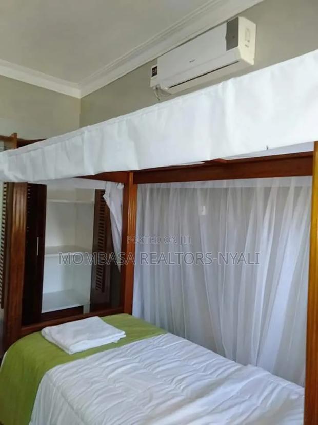 3 Bedroom With Pool Ac in Nyali - thumbnail 7