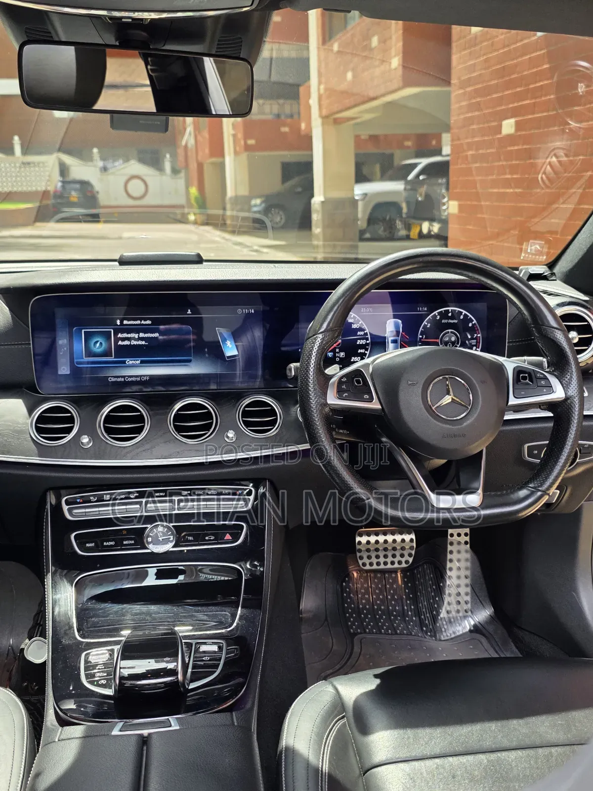 Mercedes-Benz E200 2016 Black