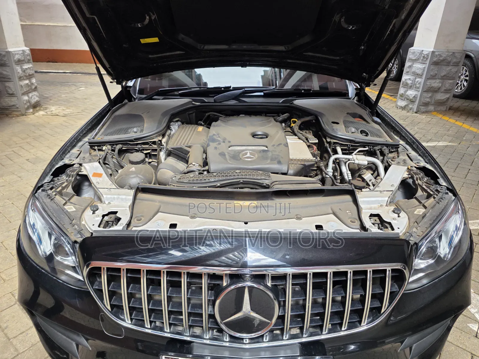 Mercedes-Benz E200 2016 Black