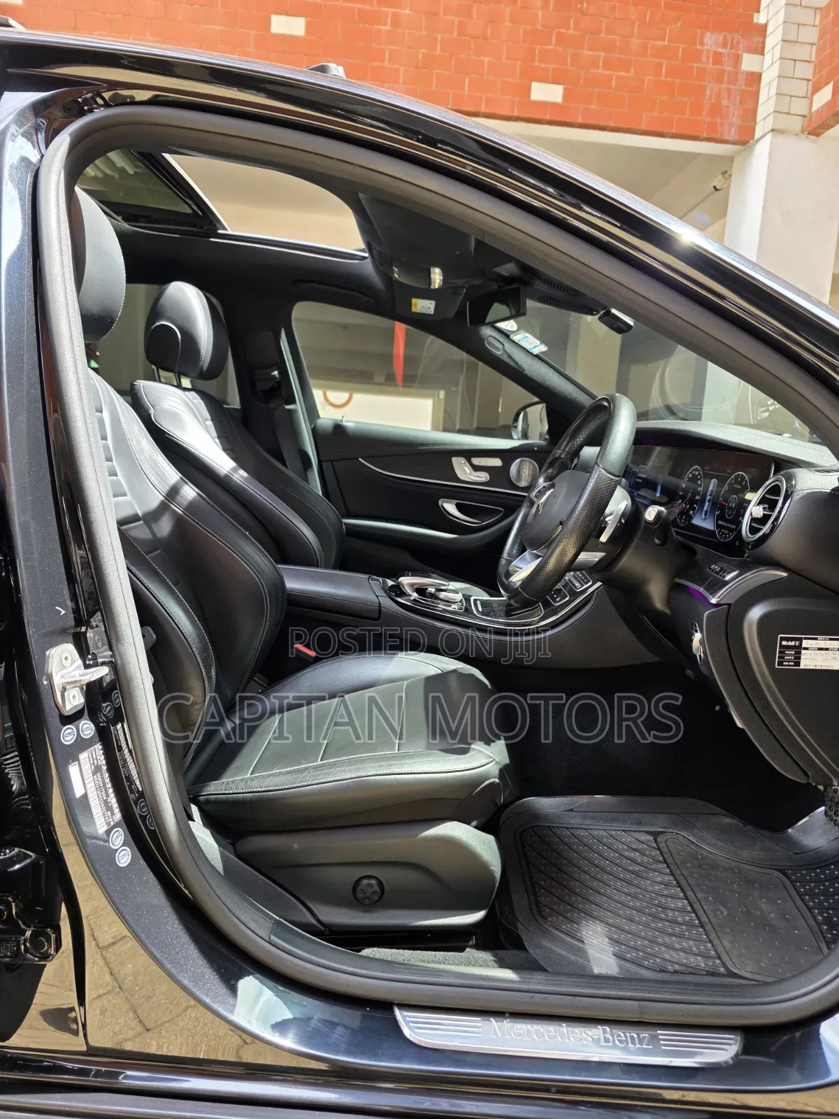 Mercedes-Benz E200 2016 Black