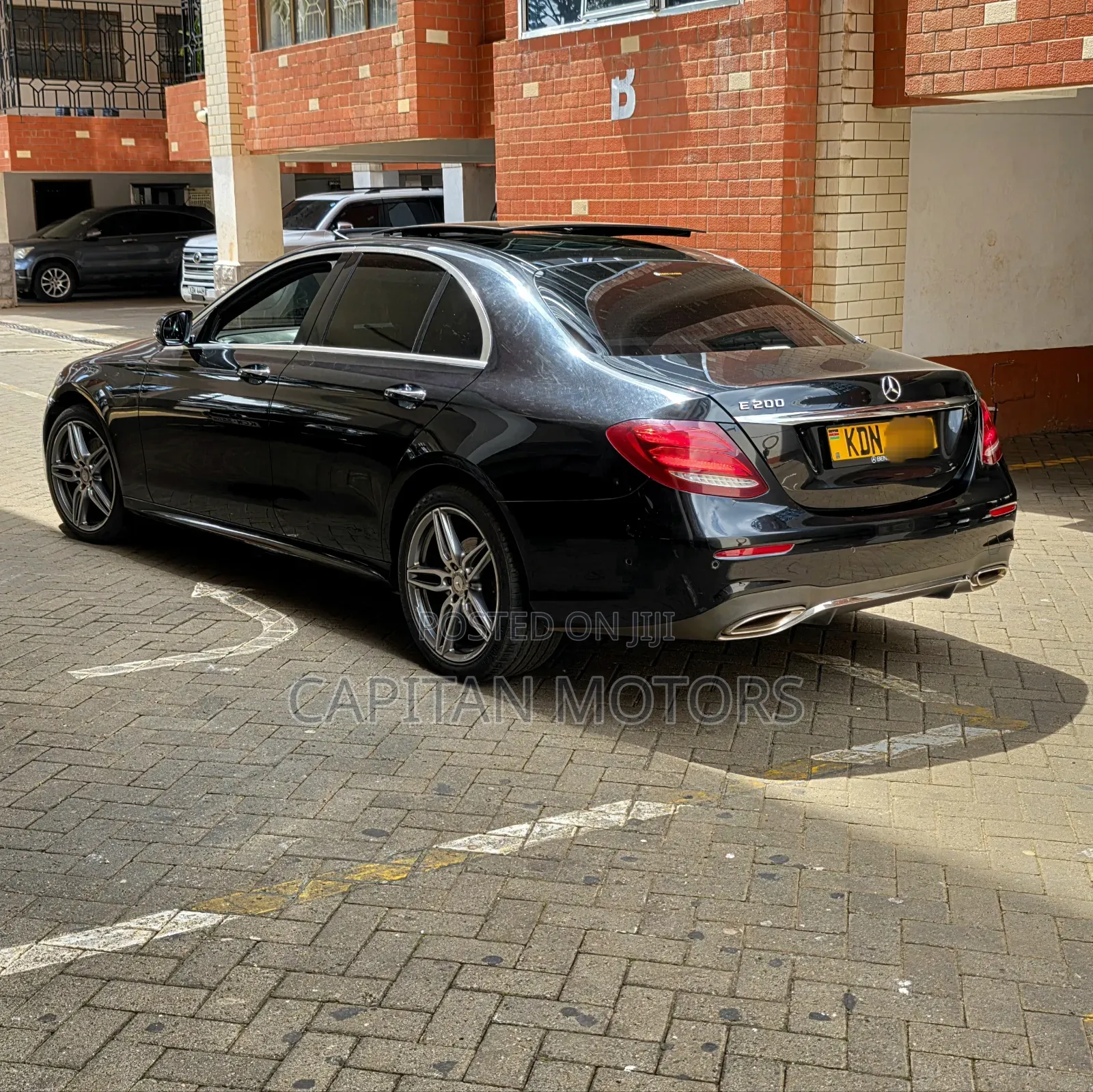 Mercedes-Benz E200 2016 Black