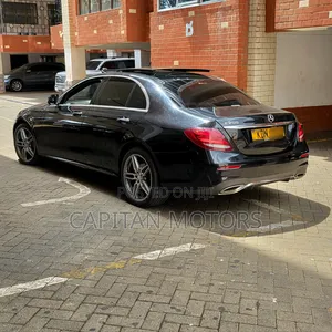 Mercedes-Benz E200 2016 Black