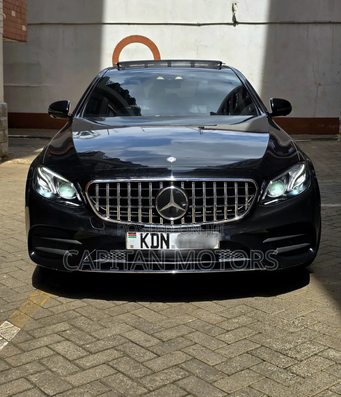 Mercedes-Benz E200 2016 Black