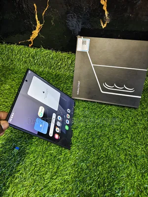New Samsung Galaxy Fold 512 GB Black
