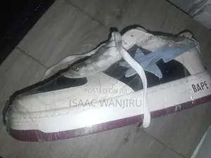 High Quality Sneakers
