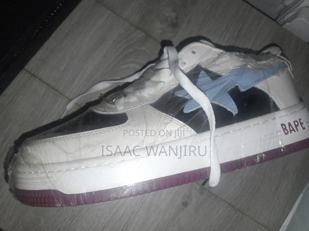 High Quality Sneakers