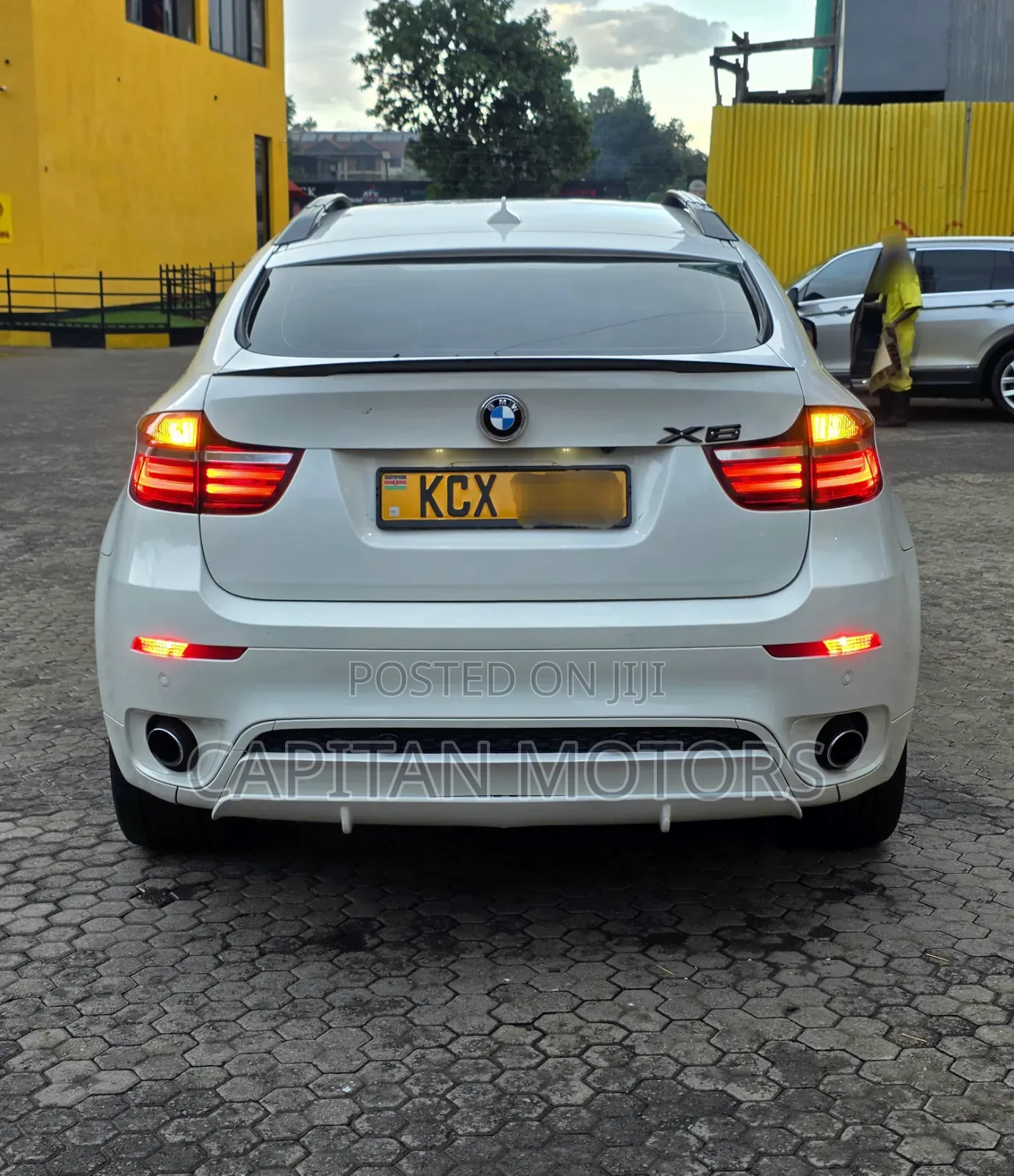 BMW X6 xDrive35i 4x4 Coupe (3.0L 6cyl 8A) 2012 White