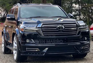 Toyota Land Cruiser 4.6 V8 ZX 2019 Black