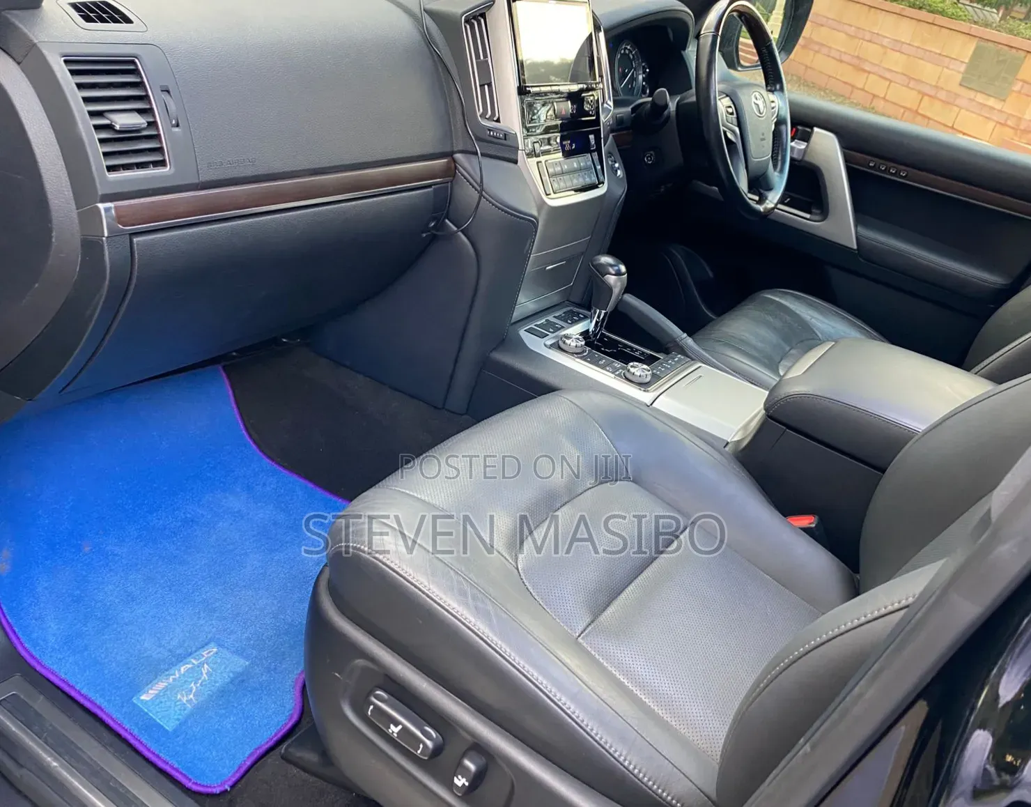 Toyota Land Cruiser 4.6 V8 ZX 2019 Black