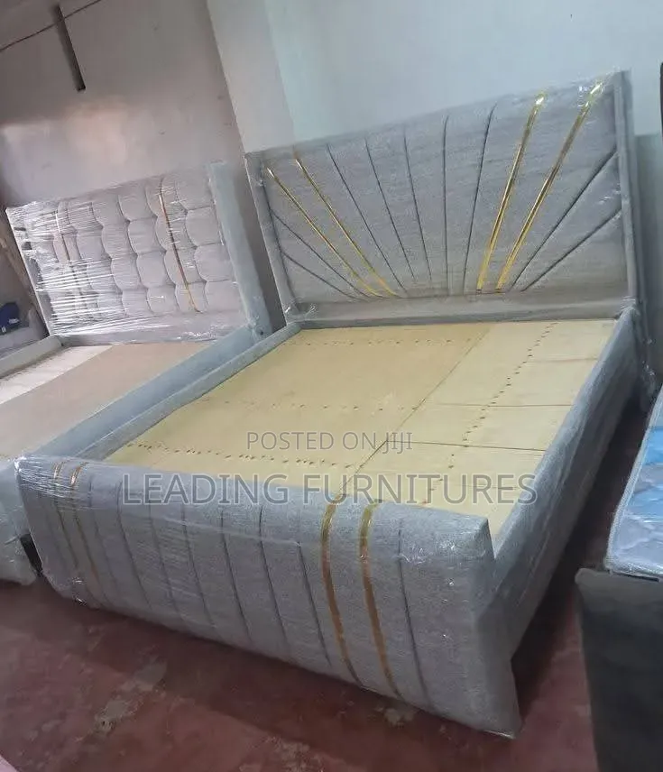 Chester King Size Bed 5x6 Right Gray