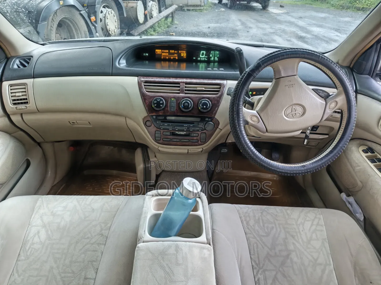 Toyota Vista 2000 White
