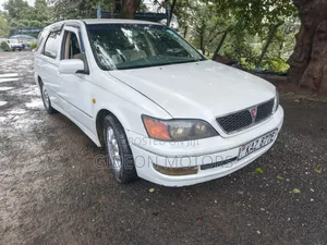 Toyota Vista 2000 White