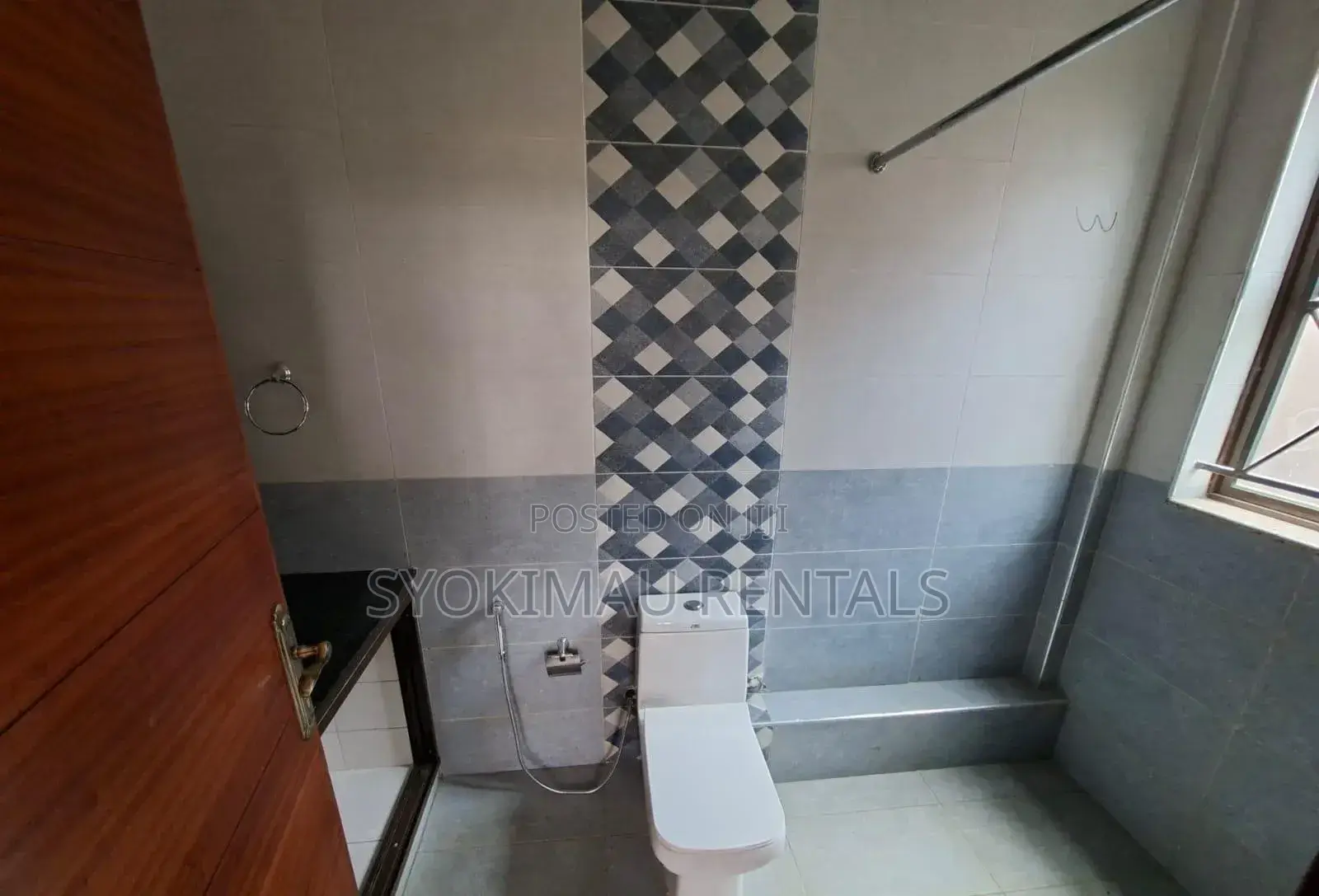 5bdrm House in Gateway Mall Area for rent