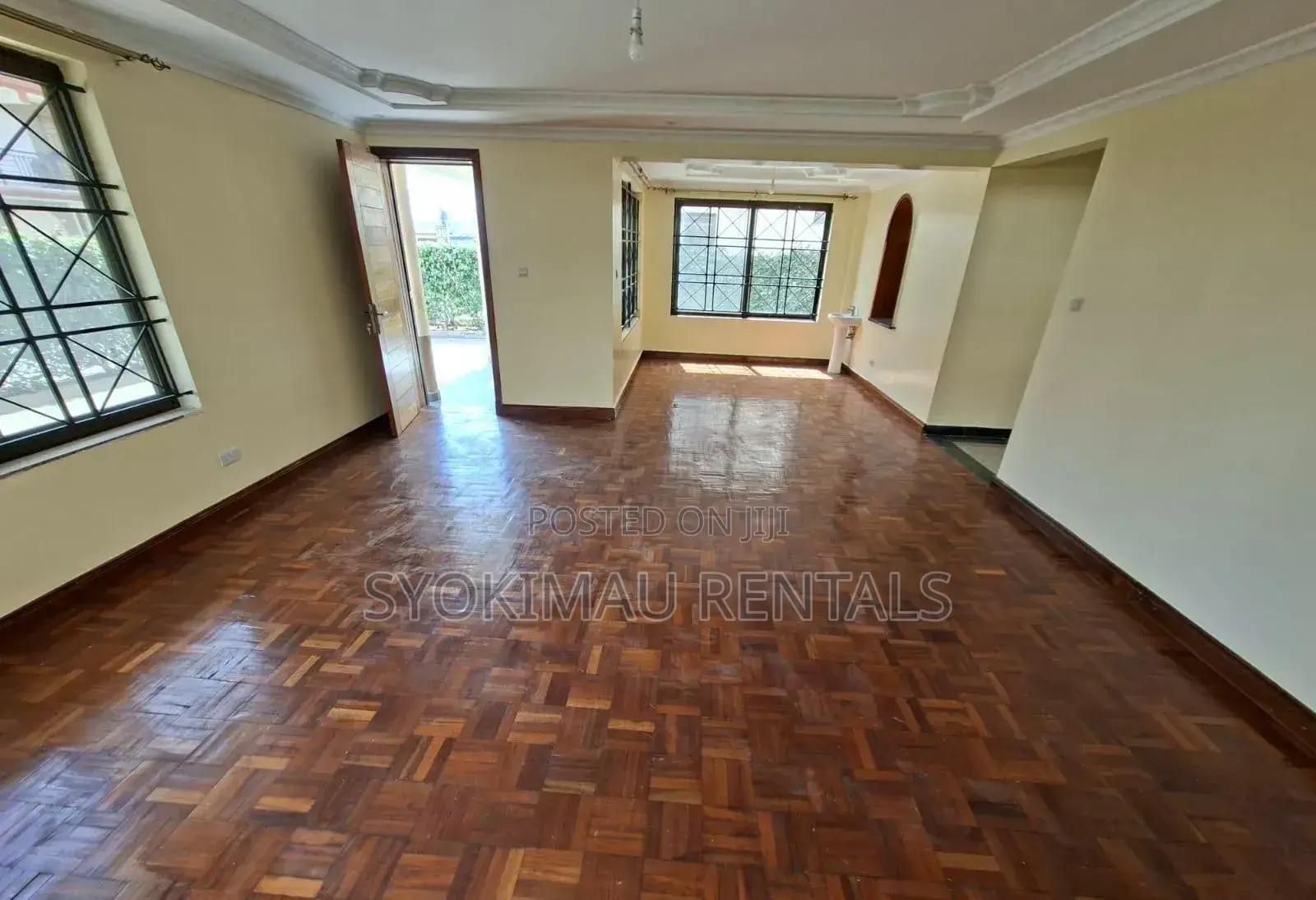 5bdrm House in Gateway Mall Area for rent