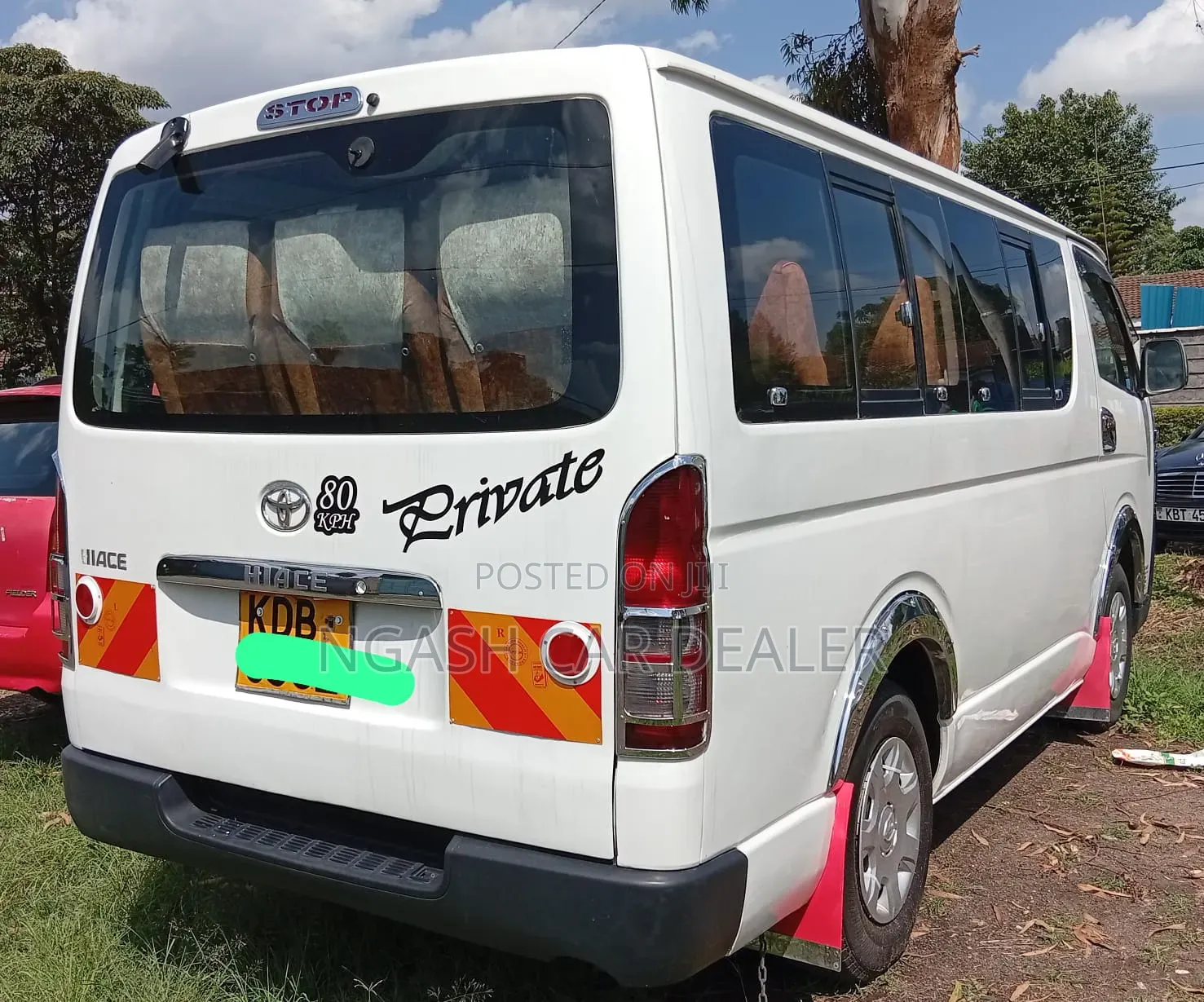 Toyota HiAce 2014 White