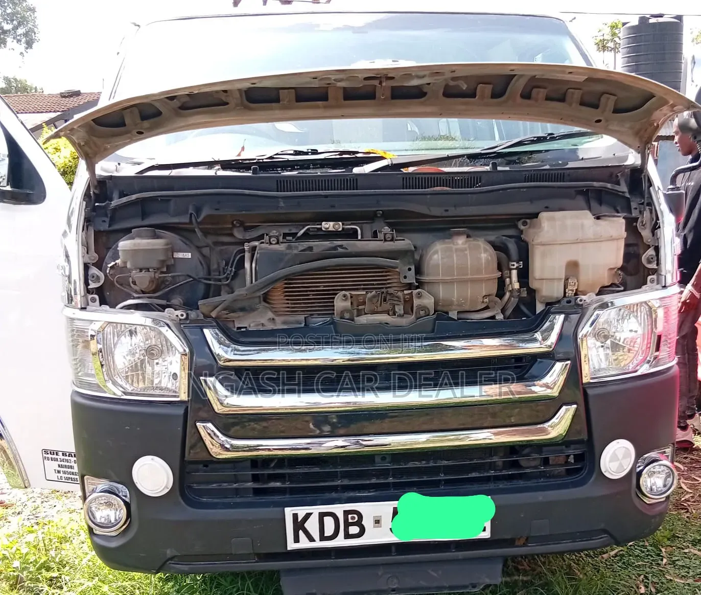 Toyota HiAce 2014 White