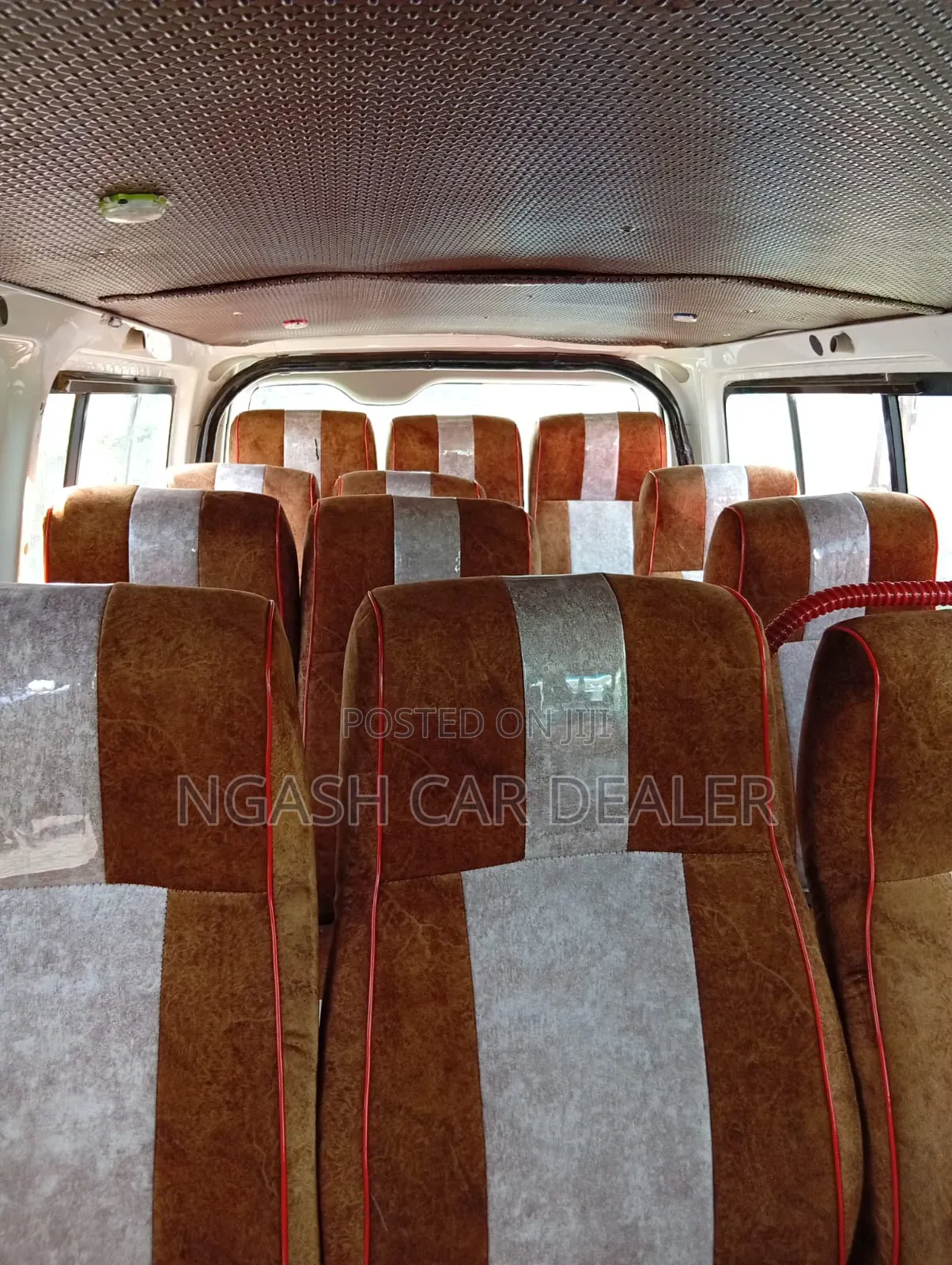 Toyota HiAce 2014 White