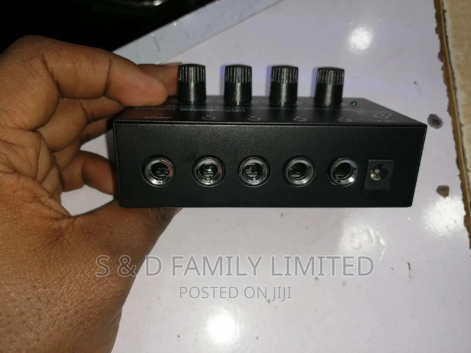 4 Channels Stereo Heaphone Amplifier(Headphone Splitter)