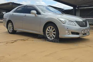 Toyota Crown 2008 Silver