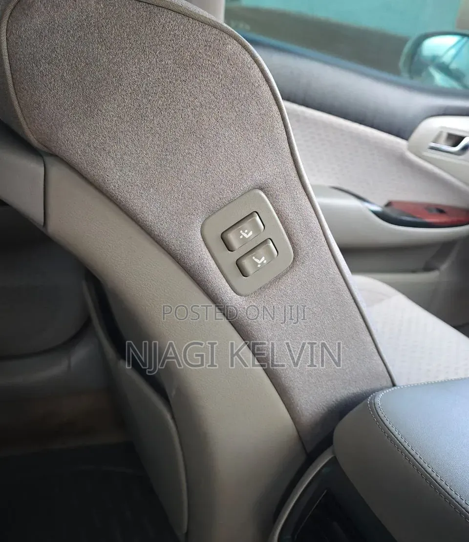 Toyota Crown 2008 Silver