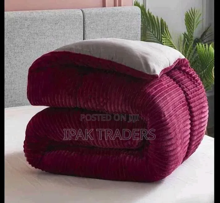 *Velvet Duvets* 1 Pc Duvet 1 Pc Bedsheet 2 PCS Pillow Cases