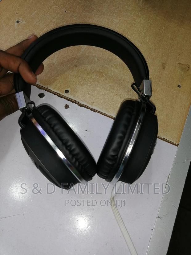 Champions Bluetooth Headphones - thumbnail 3