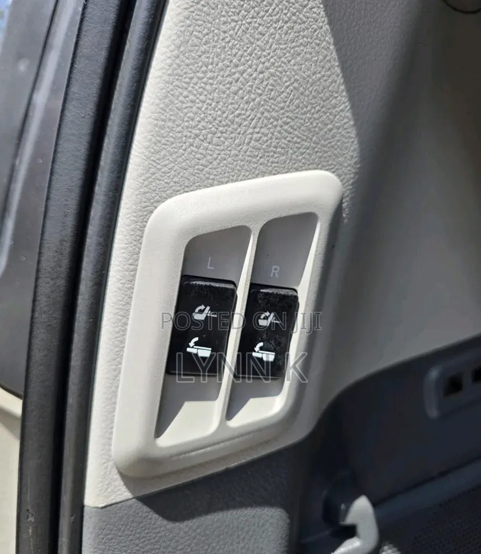 Toyota Land Cruiser Prado 2014 Gray