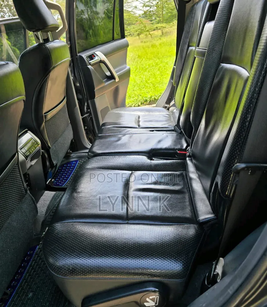 Toyota Land Cruiser Prado 2014 Gray