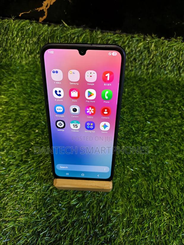 New Samsung Galaxy A24 4G 128 GB Bronze - main view