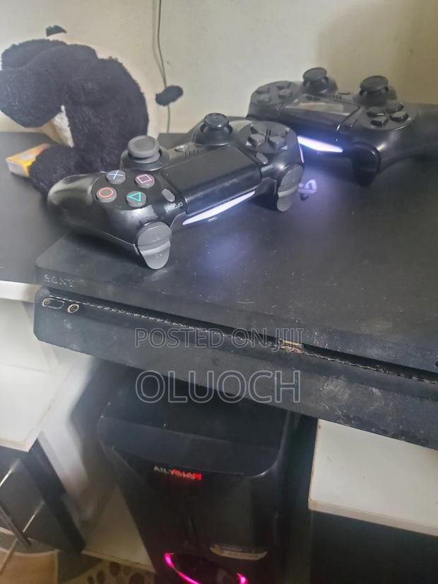 Ps4 Slim 500gb - thumbnail 2