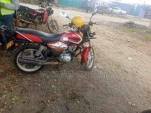 TVS HLX 125 2020 Red