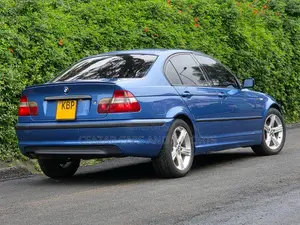 BMW 318i 2005 Blue