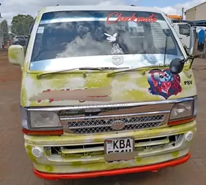 Toyota HiAce 2005 White