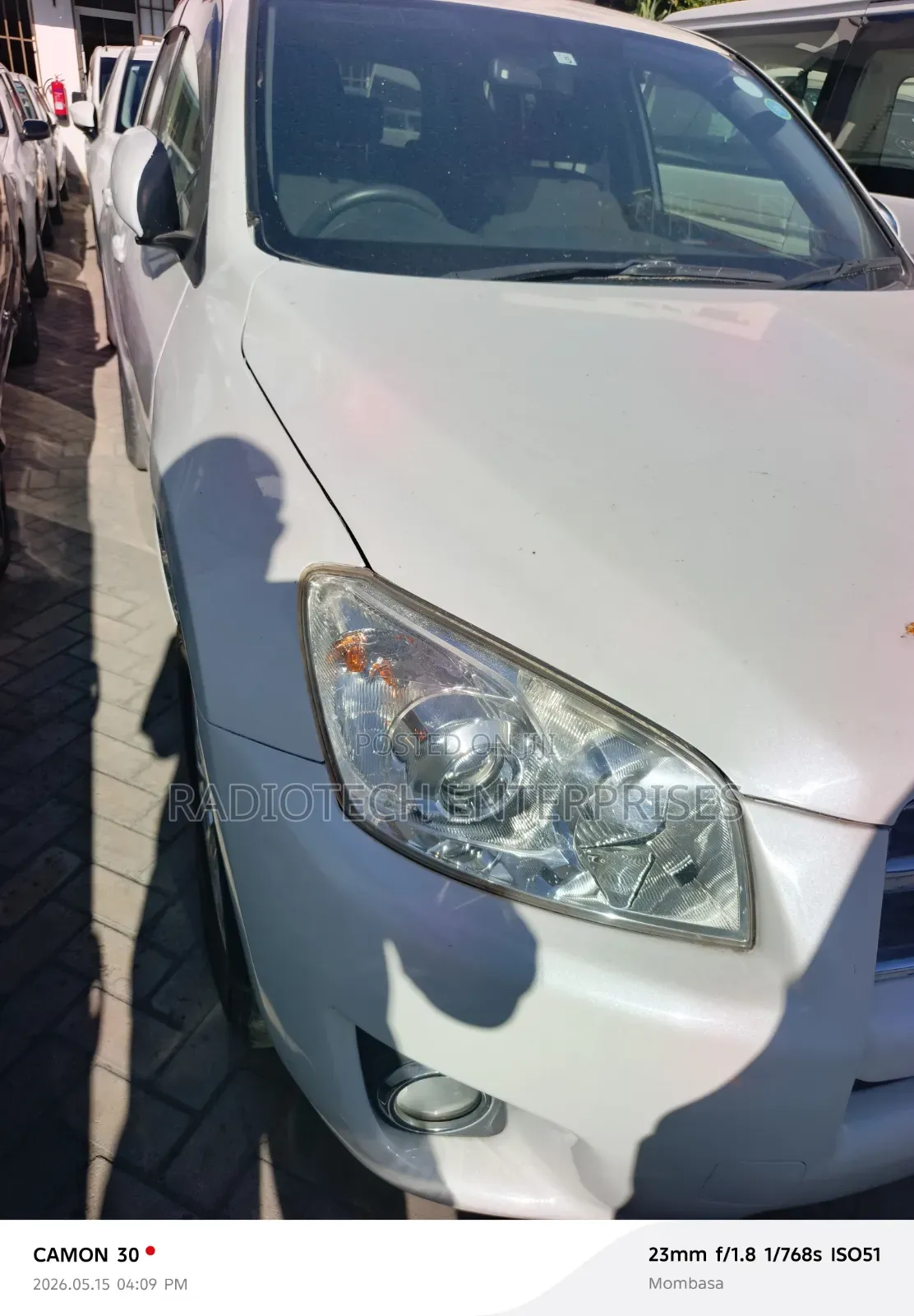 Toyota RAV4 LE AWD (2.5L 4cyl 6A) 2016 White