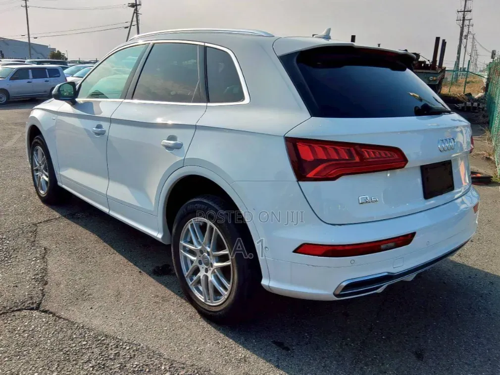 Audi Q5 2.0T Premium AWD quattro 2019 Pearl