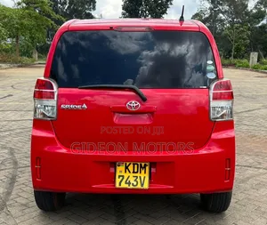 Toyota Spade 2016 Red
